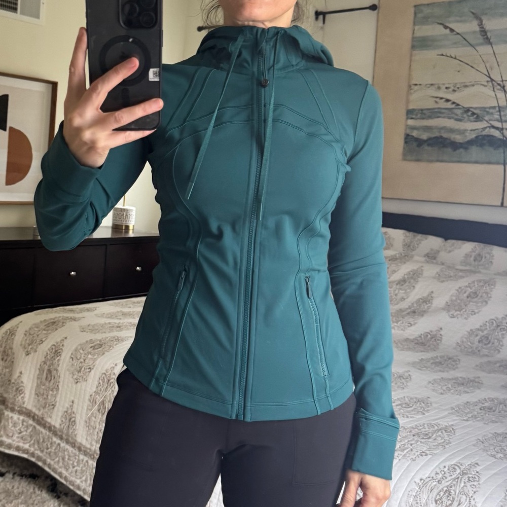 Lululemon define Women's Green Jacket 8